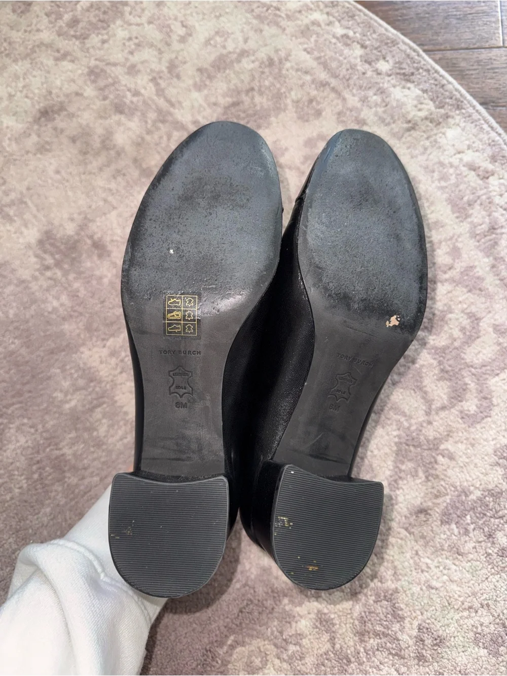 Tory Burch Women’s 8 45mm Cap-Toe Black Leather Pumps Shoes